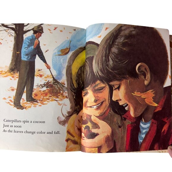 Where Is The Bear? 1st Ed A Betty Hubka Little Golden Book 1967 Golden Press LGB - Picture 12 of 16